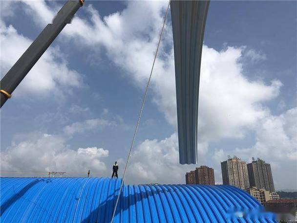 白城水产养殖施工金属拱形屋盖安装全解析